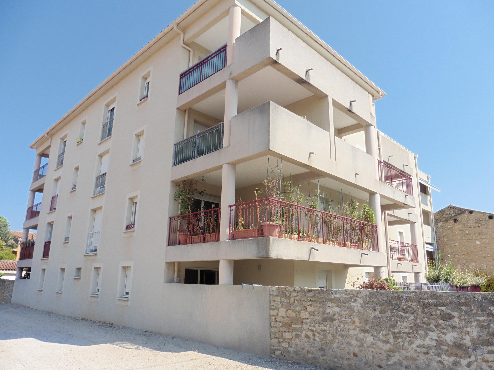 location APPARTEMENT TYPE 3 PONT SAINT ESPRIT